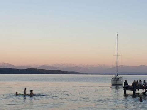 Central Starnberg And Surrounded By Nature Luaran gambar